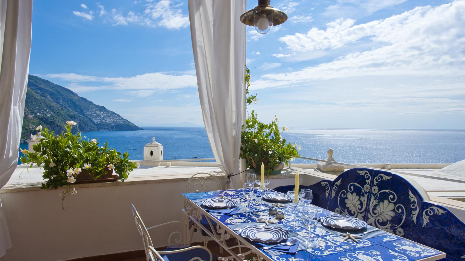 Luxury Casa Noemi in Amalfi for Rent | Villa with sea view
