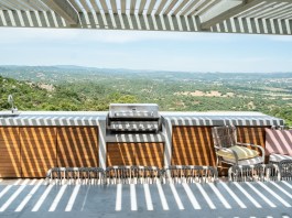 Luxury Villa Benedetta in Sardinia for Rent | Outside kitchen