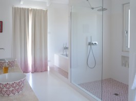 Luxury Villa Benedetta in Sardinia for Rent | Bathroom