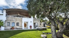 Luxury Villa Iris in Sardinia for Rent | Villa with Pool and Seaview - Garden