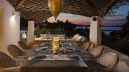 Luxury Villa Iris in Sardinia for Rent | Villa with Pool and Seaview - Evening on Terrace