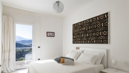 Villa Sa Tanchitta | Bed | Paintings | Terrace