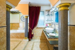 Luxury Villa Buena Vista in Sicily for Rent | Villa with Pool and Seaview - Bathroom