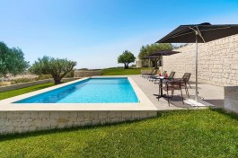 Luxury Villa Colle Verde in Sicily for Rent | Villa with Private Pool 