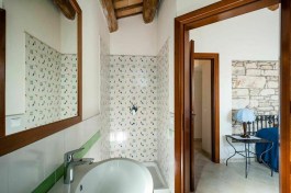 Luxury Villa Tangi in Sicily for Rent | Villa with Private Pool - Bathroom