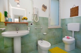 Villa Sirena in Sicily for Rent | Bathroom