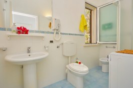 Villa Del sol in Sicily for Rent | Bathroom