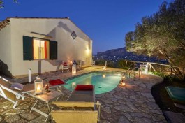 Villa Rosa dei Venti in Sicily for Rent | Villa with private pool in sunset