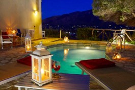 Villa Rosa dei Venti in Sicily for Rent | Evening at the pool