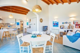 Villa Brezza Marina in Sicily for Rent | Living room and kitchen