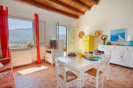 Villa Rosa dei Venti in Sicily for Rent | Breakfast on the table