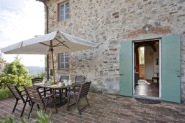 Villa Casa Fiora in Tuscany for Rent | Villa with Pool - Terrace