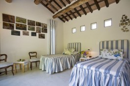 Villa Casa Lula in Tuscany for Rent | Villa with Private Pool - Bedroom