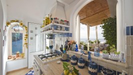 Luxury Casa Noemi in Amalfi for Rent | Kitchen with sea view