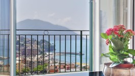 Luxury Casa Rue´ in Liguria for Rent | Villa with pool and sea view
