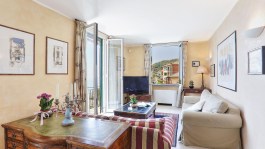 Luxury Casa Rue´ in Liguria for Rent | Living room