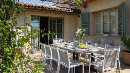 Luxury Casa del Vento in Tuscany for Rent - dinner on terrace
