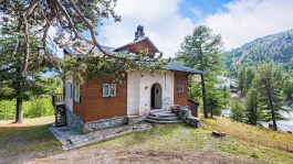 Luxury Chalet Monti della Luna in Piedmont for Rent | Chalet with the mountain view
