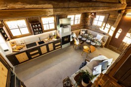 Luxury Chalet Lusia in Dolomites for Rent | Chalet on the ski slope - living room