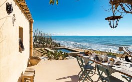 Villa Circe for Rent | Sicily | Ispica | Villa on the Beach with Pool