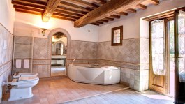 Luxury Villa La Magia in Tuscany for Rent | Villa with private pool - bathroom