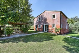 Villa Le Pergole in Tuscany for Rent | VIlla with Private Pool 