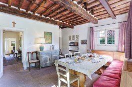 Villa Le Pergole in Tuscany for Rent | VIlla with Private Pool - Interior