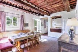 Villa Le Pergole in Tuscany for Rent | VIlla with Private Pool - Interior