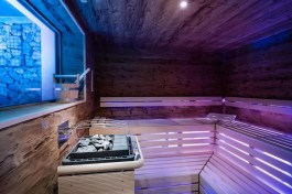Luxury Les Dolomites Mountain Lodges in Italy for Rent | Sauna