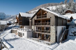 Luxury Les Dolomites Mountain Lodges in Italy for Rent | Winter