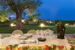 Meravilla in Sicily for Rent | Villa with private Pool and Seaview - Terrace & Garden by Night
