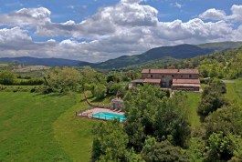 Luxury Podere Ginepraia in Tuscany for Rent