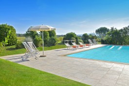 Luxury Podere Montalto in Tuscany for Rent - pool