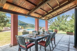Luxury Poggio Maremonti in Tuscany for Rent - terrace with pool and the view