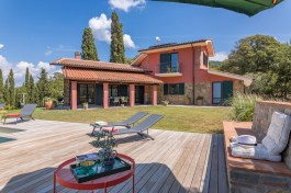 Luxury Poggio Maremonti in Tuscany for Rent