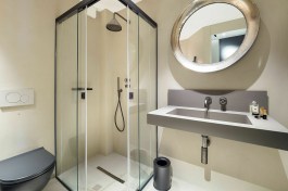 Torre Isola Bella in Sicily for Rent | Bathroom