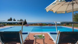 Luxury Villa Ai Venti in Tuscany for Rent | Villa with pool and sea view