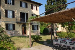 Villa Al Fanucchi in Tuscany for Rent | Villa with Swimming Pool - Villa & Terrace