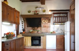 Villa Al Fanucchi in Tuscany for Rent | Villa with Swimming Pool - Kitchen