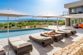 Luxury Villa Anna for Rent | Sicily | Syracuse | Villa with Pool and Seaview