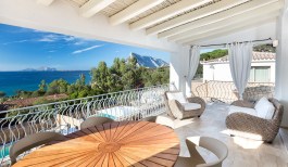 Luxury Villa Astrea Alba in Sardinia for Rent | Villa with Pool and Seaview - Terrace