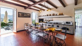 Luxury Villa Baia Blu in Liguria for Rent | Kitchen and table