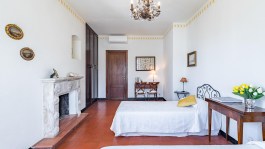 Luxury Villa Baia Blu in Liguria for Rent | Bedroom