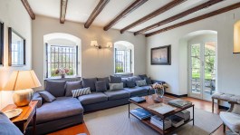 Luxury Villa Baia Blu in Liguria for Rent | Living room