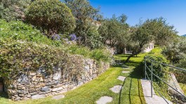 Luxury Villa Baia Blu in Liguria for Rent | Garden