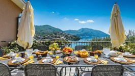 Luxury Villa Baia Blu in Liguria for Rent | Breakfast on terrace with the sea view