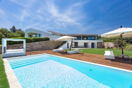 Luxury Villa Bianca in Sardinia for Rent | Villa with private pool