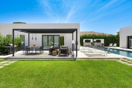 Villa Bonita in Sicily for Rent | Syracuse | Villa with Private Pool - Garden