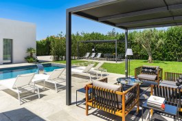 Villa Bonita in Sicily for Rent | Syracuse | Villa with Private Pool - Terrace at Pool