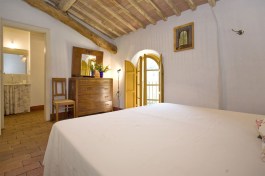 Villa Bottino in Tuscany for Rent | Villa with Private Pool - Bedroom